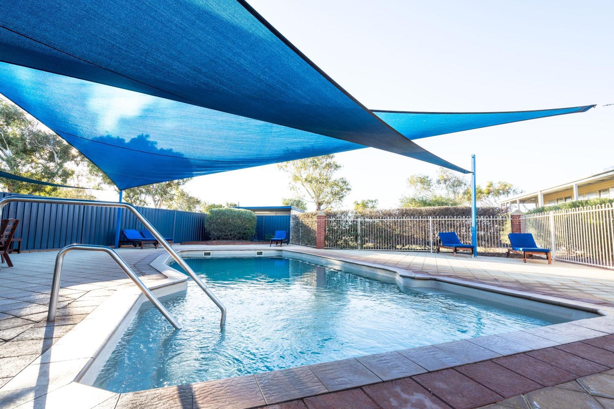 Hotel Coral Coast Tourist Park Carnarvon Exterior foto